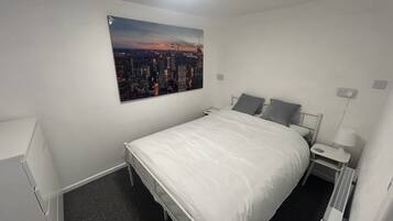 1 bedroom, WiFi, bed sheets