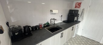 TheHide | Cosy Cabin w/Outdoor Dining in Cranswick