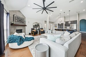 Smart TV, fireplace, stereo, offices