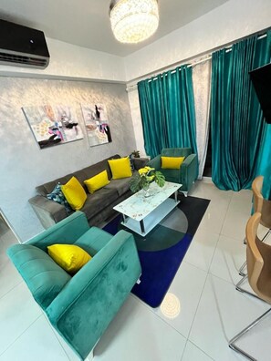 Apartamento, 2 quartos, acessível, para fumantes | Área de estar