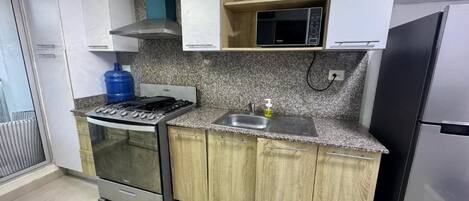 Apartment, 2 Bedrooms, Accessible, Smoking | Interior