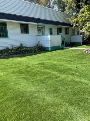 Exterior - Comfy Abode, pet friendly 3 bedroom apartment in Mountain Home with WiFi and AC. (Mountain Home)