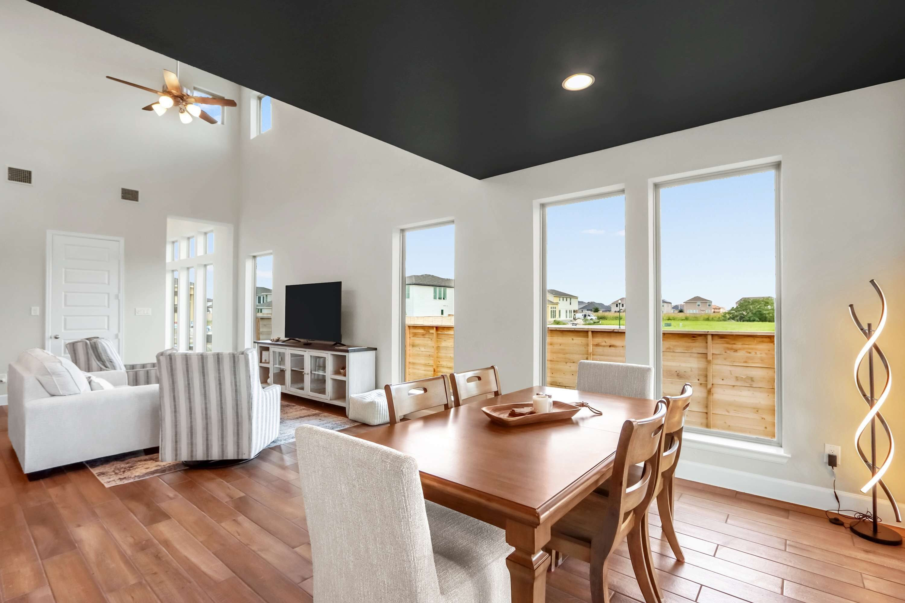 House, Multiple Beds, Patio, Garden View (Dakota Cottage) | Dining