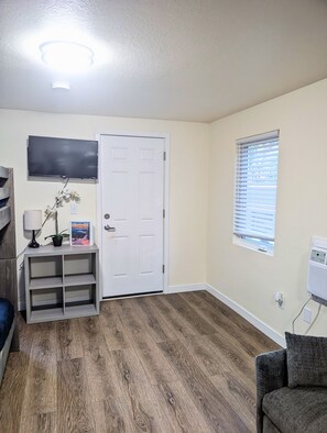 Living area - Inclinescape#12 (Colorado Springs)