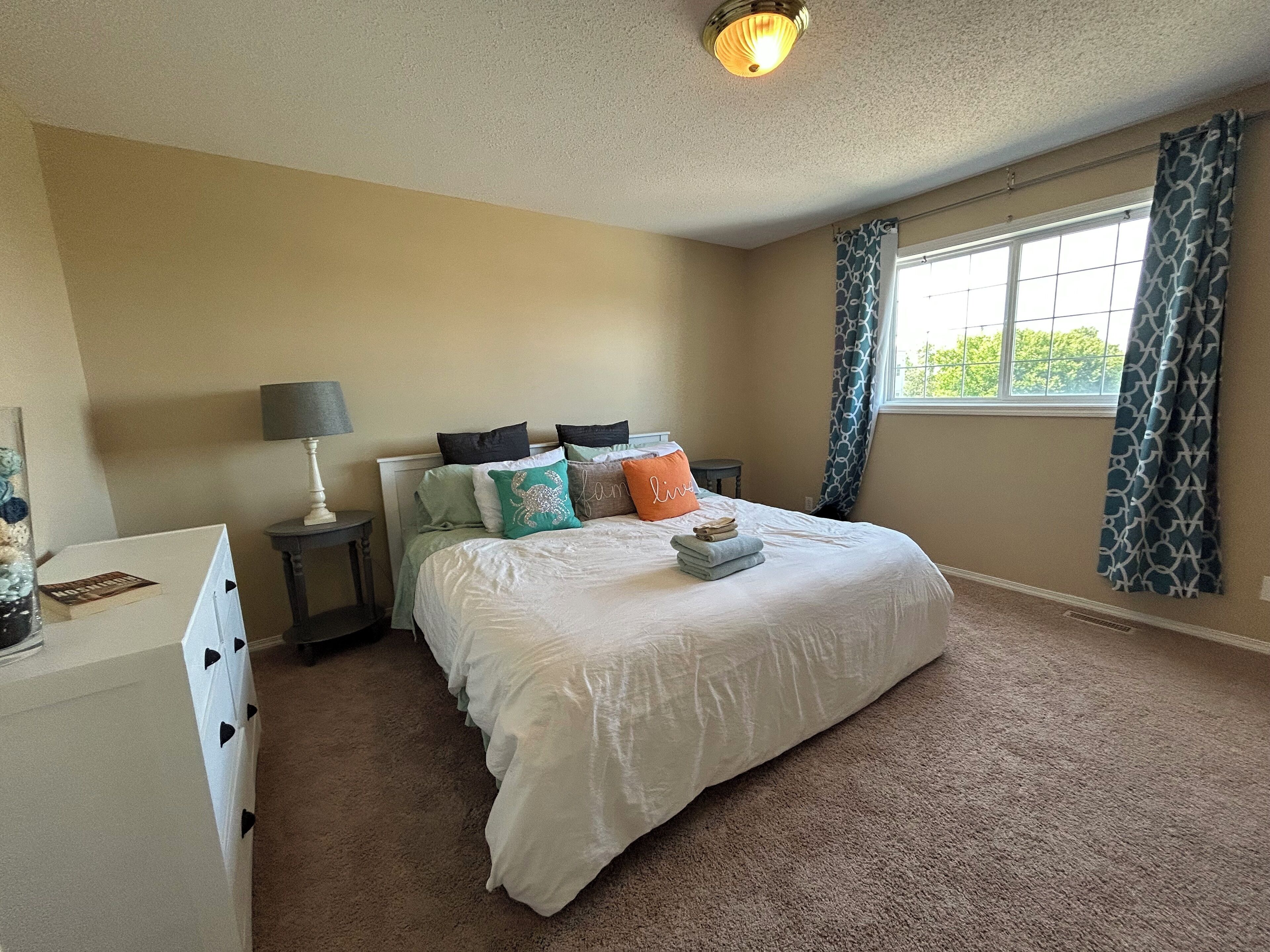 3 bedrooms, WiFi, bed sheets