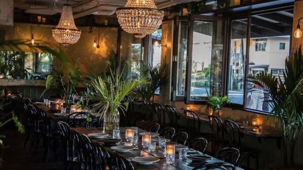 تناول الطعام