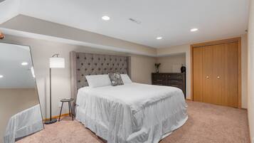 3 bedrooms, iron/ironing board, travel crib, free WiFi