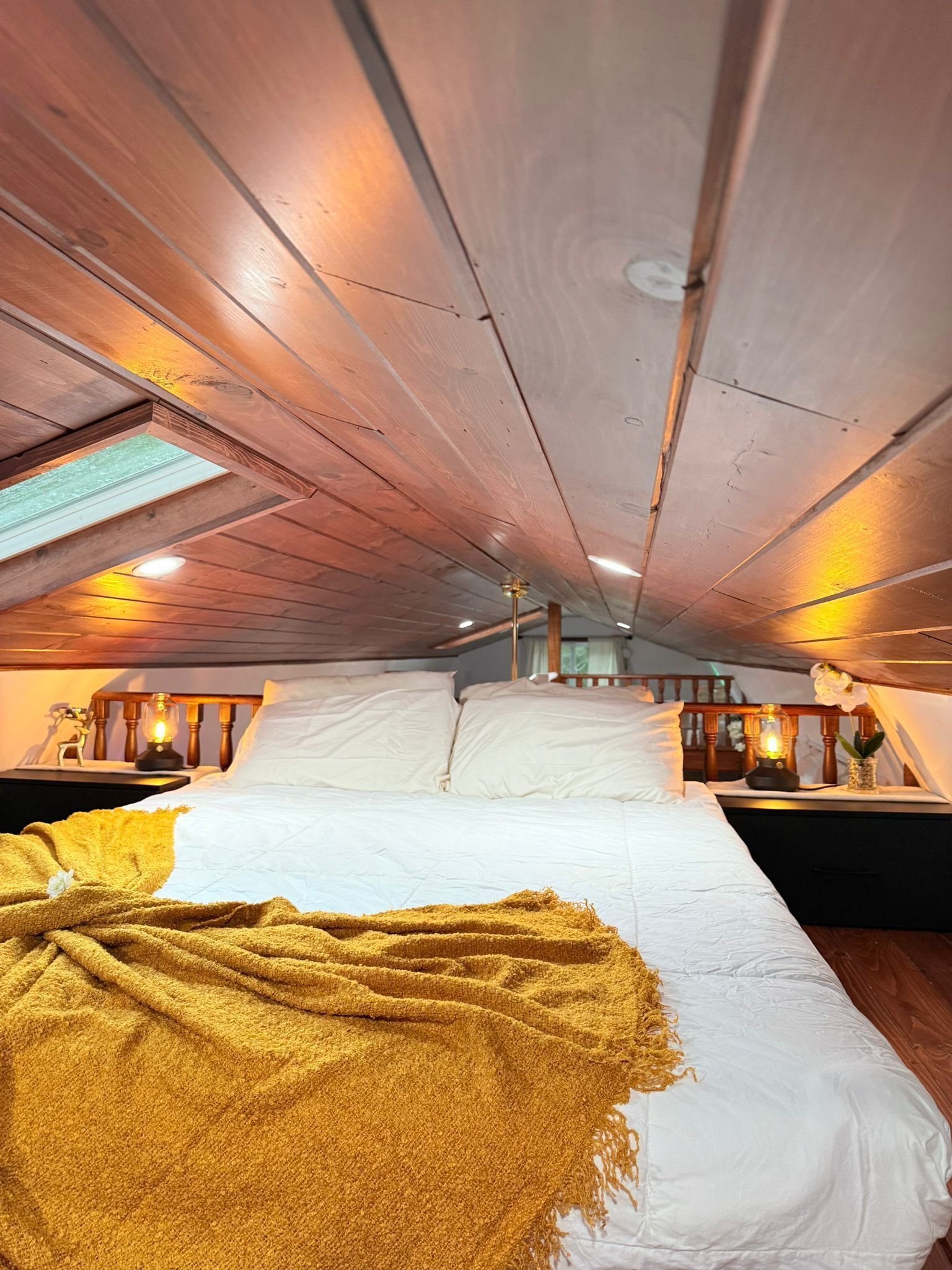 2 bedrooms, desk, free WiFi, bed sheets