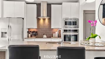 Microwave, oven, stovetop, dishwasher
