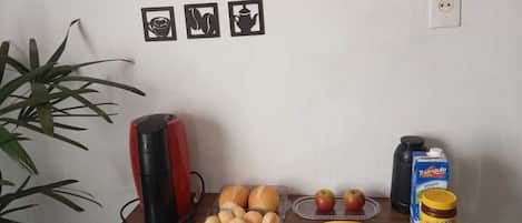 Petit déjeuner continental (10 BRL par personne)