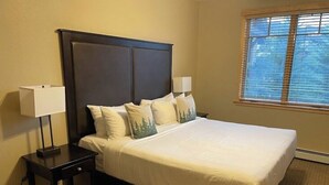 1 chambre, coffres-forts dans les chambres, fer et planche à repasser