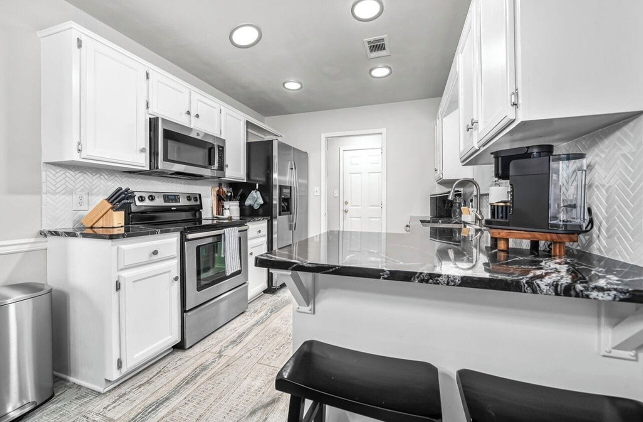 Microwave, oven, stovetop, dishwasher