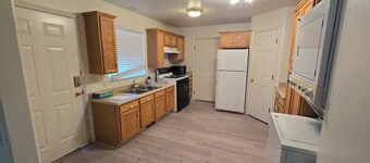 Quiet 2-bedroom apartment in Hyde Park