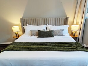 3 室のベッドルーム、アイロン / アイロン台、WiFi、ベッドシーツ