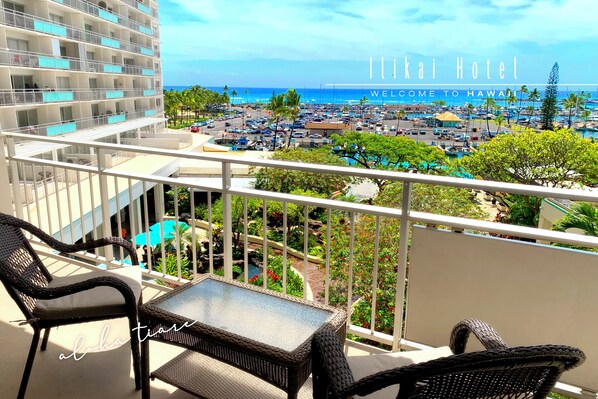 Property grounds - Ocean View Waikiki Luxury Ilikai Hotel~ (Honolulu)
