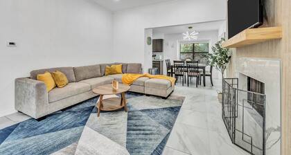 NEW Lush Haven 4BR Pool, Games, Near Lake & DFW