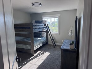 3 Schlafzimmer, Bügeleisen/Bügelbrett, WLAN, Bettwäsche