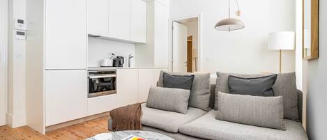 Télévision, chaîne hi-fi