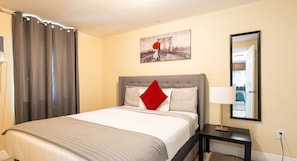 Iron/ironing board, WiFi, bed sheets