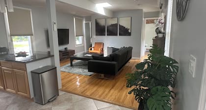 Palisade Suite -Cozy 1-bdr Dobbs Ferry-30 min from NYC- AC & Hudson River views