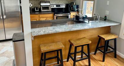 Palisade Suite -Cozy 1-bdr Dobbs Ferry-30 min from NYC- AC & Hudson River views