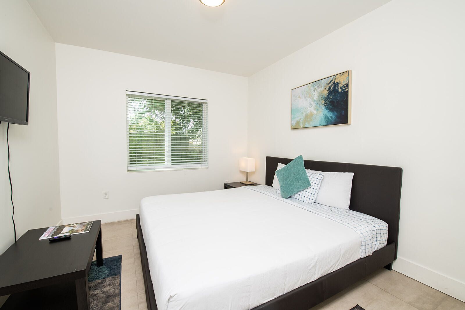 2 slaapkamers, een strijkplank/strijkijzer, wifi, beddengoed