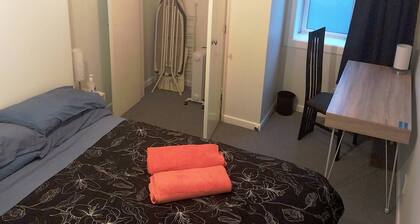 Room-charming Guest Room in Wellington's