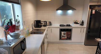 Room-room C Flat 2 33a Ventnor Street
