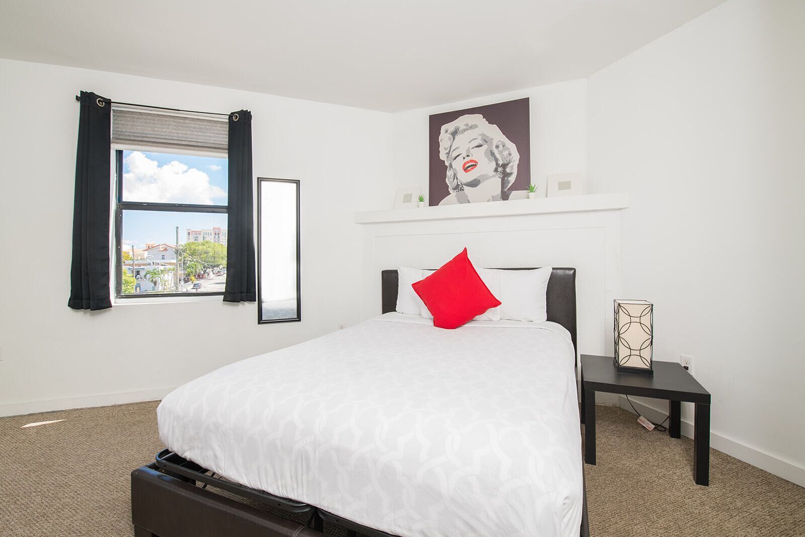 1 chambre, fer et planche à repasser, Wi-Fi, draps fournis