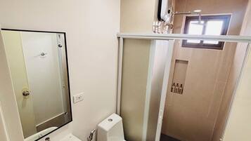 Condo, 1 habitación, balcón | Baño