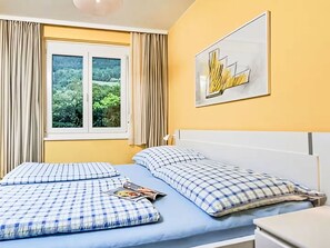 2 bedrooms, Internet
