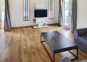 Living area - 1 bedroom accommodation in Newbury (Newbury)