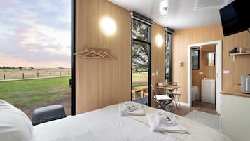 1 camera, Wi-Fi, lenzuola