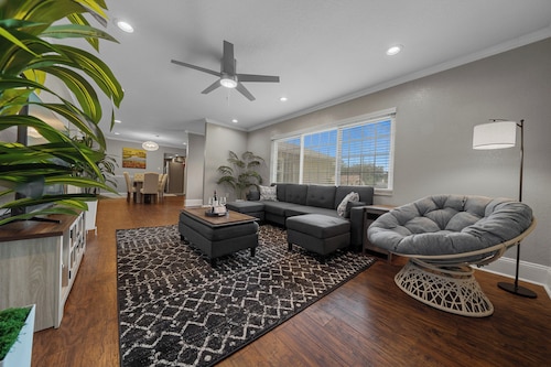 Lovely 3BR Home by WEC, Silver Springs & Downtown!