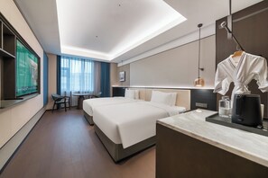 Standard Twin Room | Blackout drapes, soundproofing, iron/ironing board, free WiFi