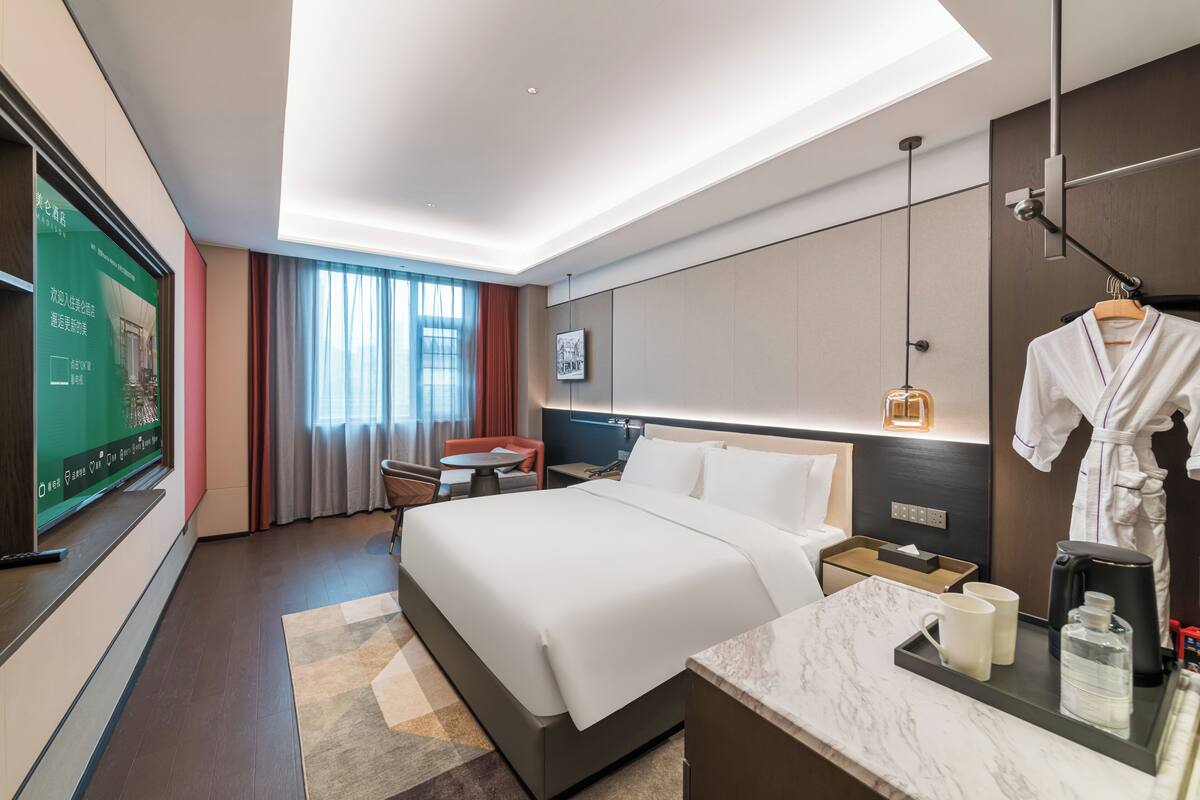 Standard Double Room | Blackout drapes, soundproofing, iron/ironing board, free WiFi