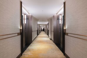 Pasillos con barandal