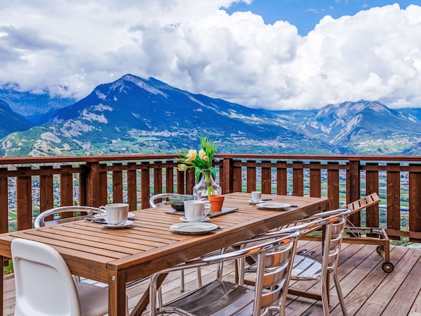 Outdoor dining - Oxygène by Interhome (Fey-Nendaz)