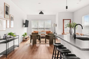 Imagen sin descripción, 2 de 40, botón