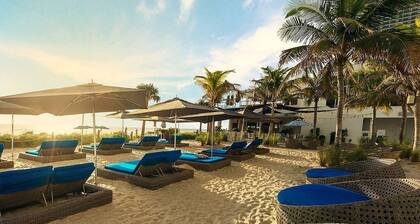 Luxury Waterfront Suite