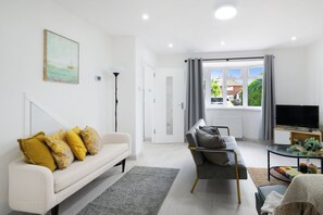 Basic House | Living area