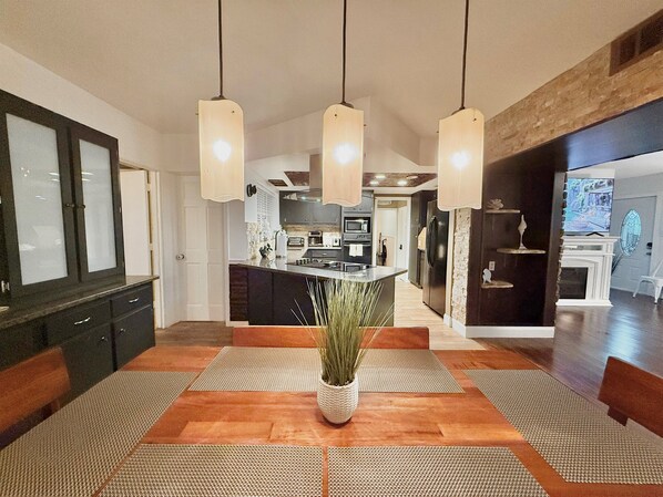 Dining - Sunny Clearwater Escape | 3BR + Game Room + Pool + 3 Baths (Clearwater)