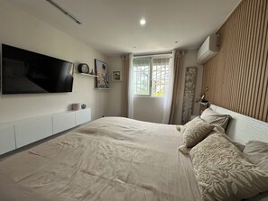 2 chambres, fer et planche à repasser, accès Internet, draps fournis