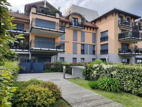 Grand appartement avec jardin privatif