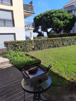 Property grounds - Large apartment with private garden (Arcachon)