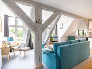 TV - Beautiful apartment for 2 people with WIFI, TV and terrace (Neustrelitz)