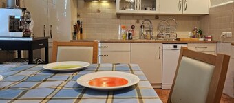 Bright house with garden, balcony, panoramic view and fully equipped kitchen.