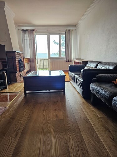 Bright house with garden, balcony, panoramic view and fully equipped kitchen.