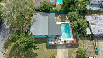 Piscine extérieure, piscine chauffée