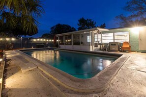 Outdoor pool, a heated pool